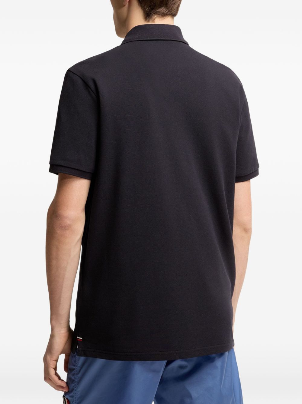 Polo con applicazione logo in blu Moncler - uomo 
