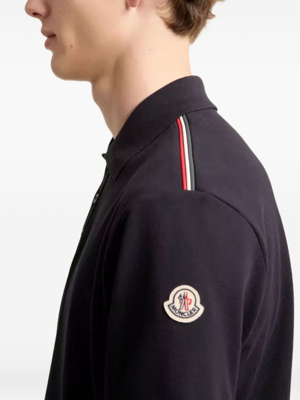 Polo con applicazione logo in blu Moncler - uomo 