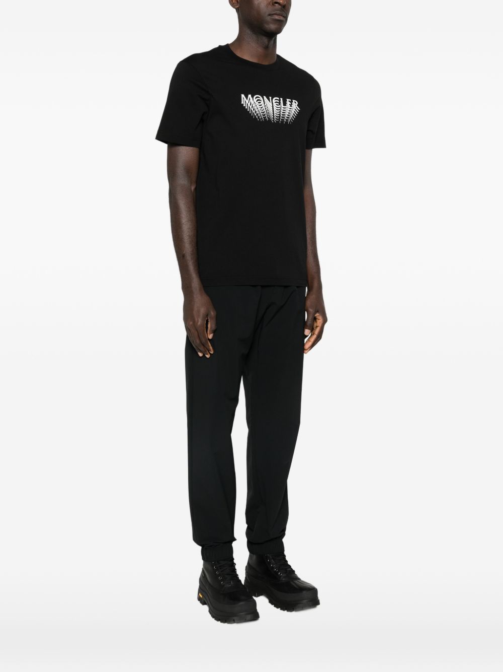 T-shirt con logo in nero Moncler - uomo 
