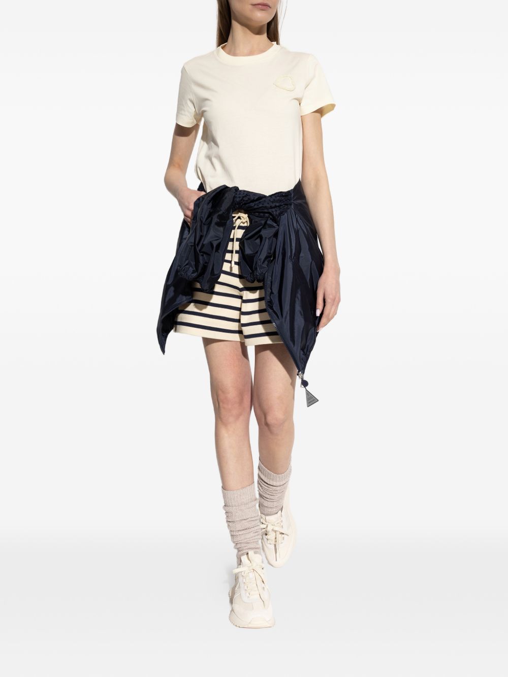 T-shirt con logo in bianco Moncler - donna 
