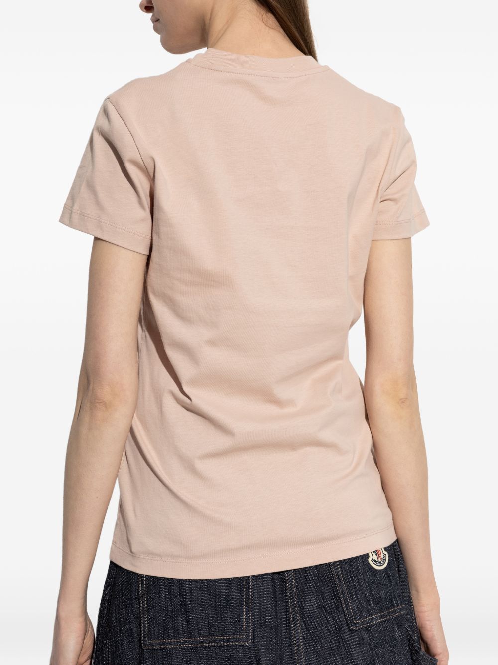 T-shirt con logo applicato in rosa Moncler - uomo 