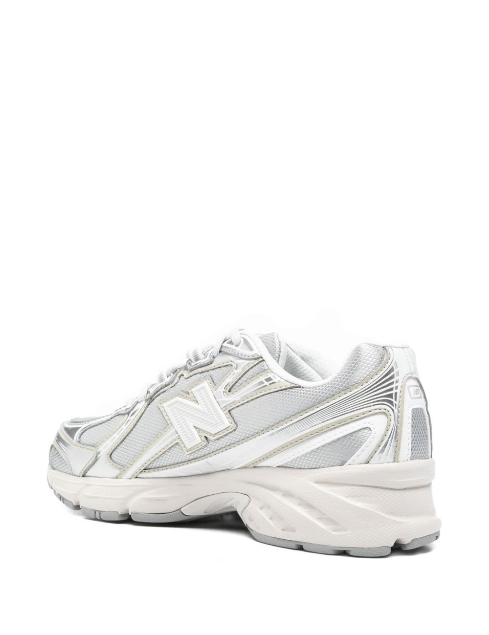 Sneakers 740 in argento 