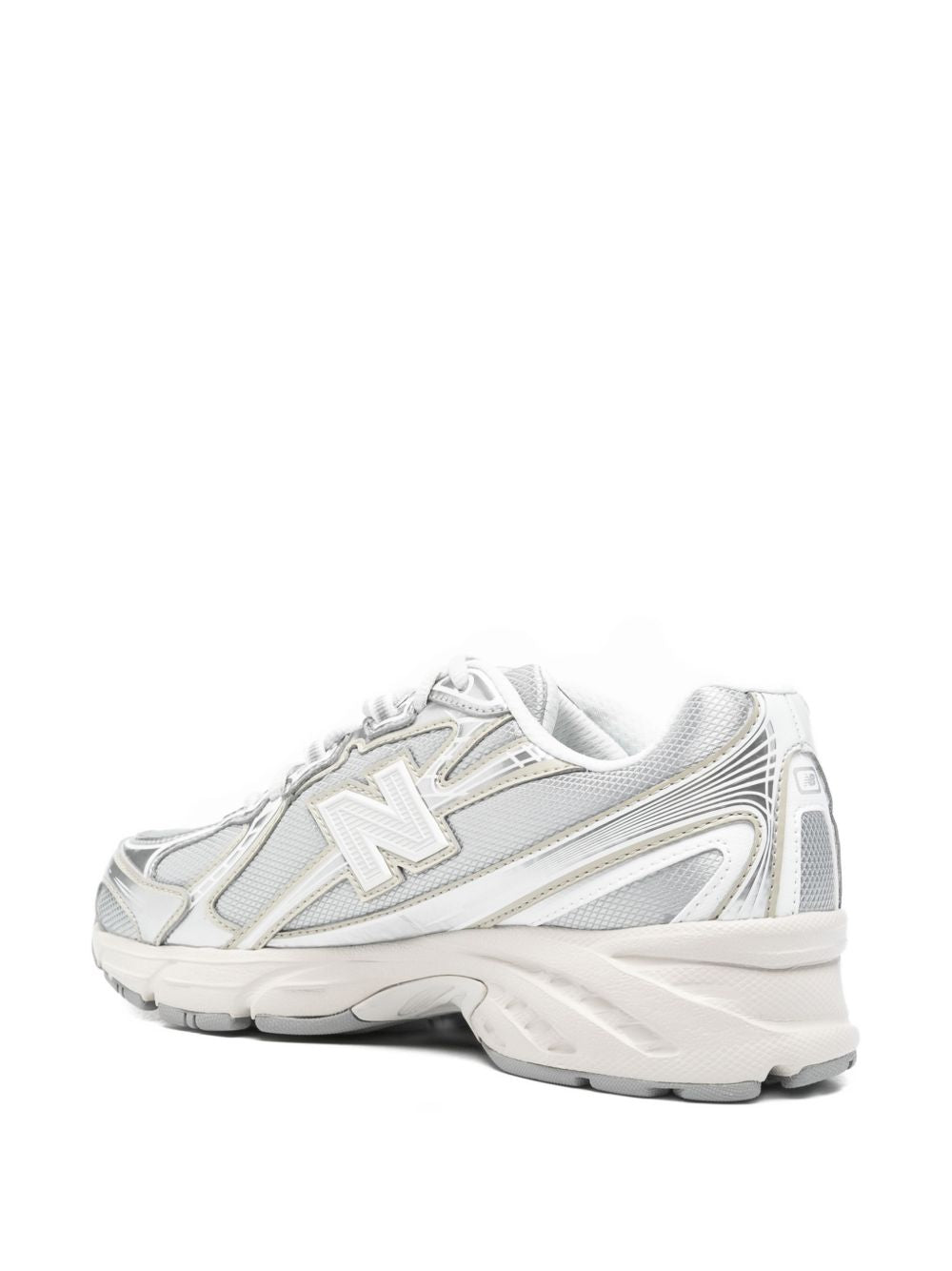 Sneakers 740 in argento 