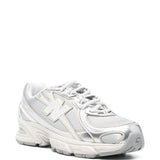 Sneakers 740 in argento 
