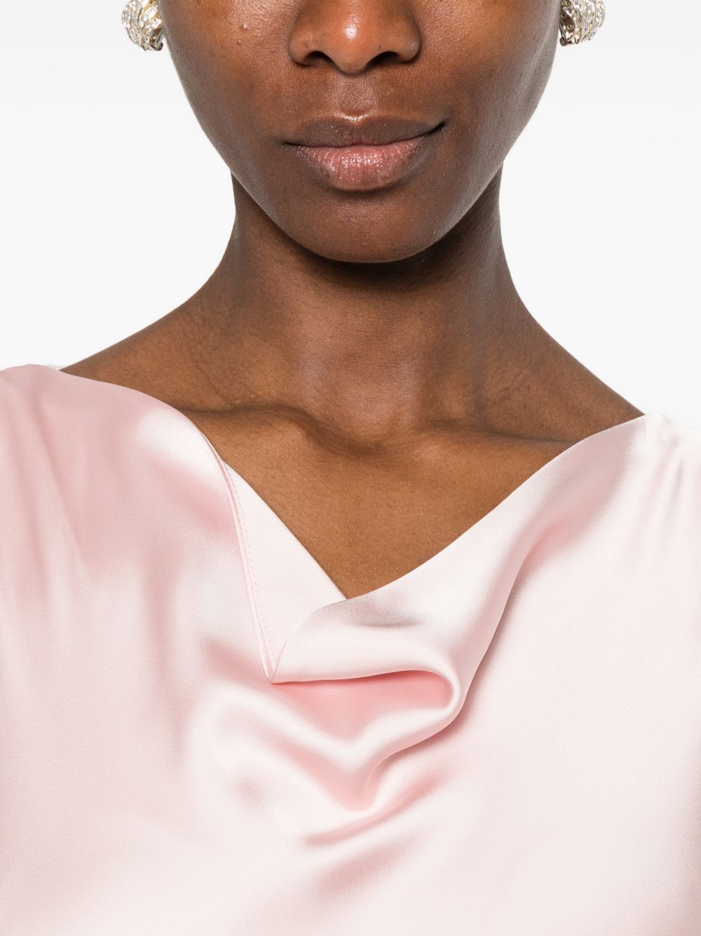 Abito con scollo sul retro e finitura satinata in rosa Norma kamali - donna 