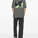 T-shirt con stampa grafica "Peacemaker" in grigio Oamc peacemaker - uomo 