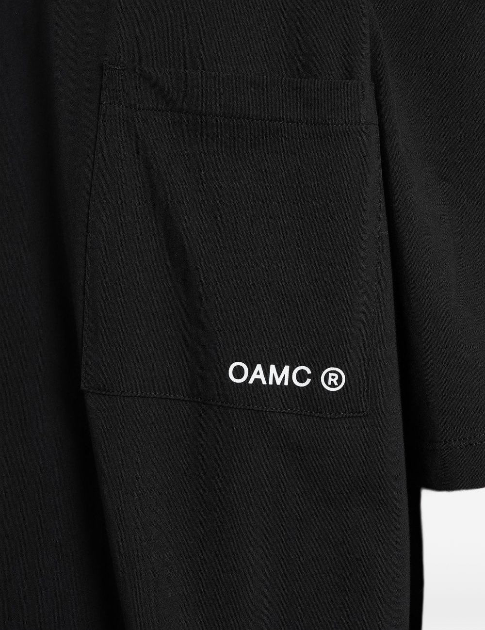 T-shirt con stampa del logo in nero Oamc peacemaker - uomo 