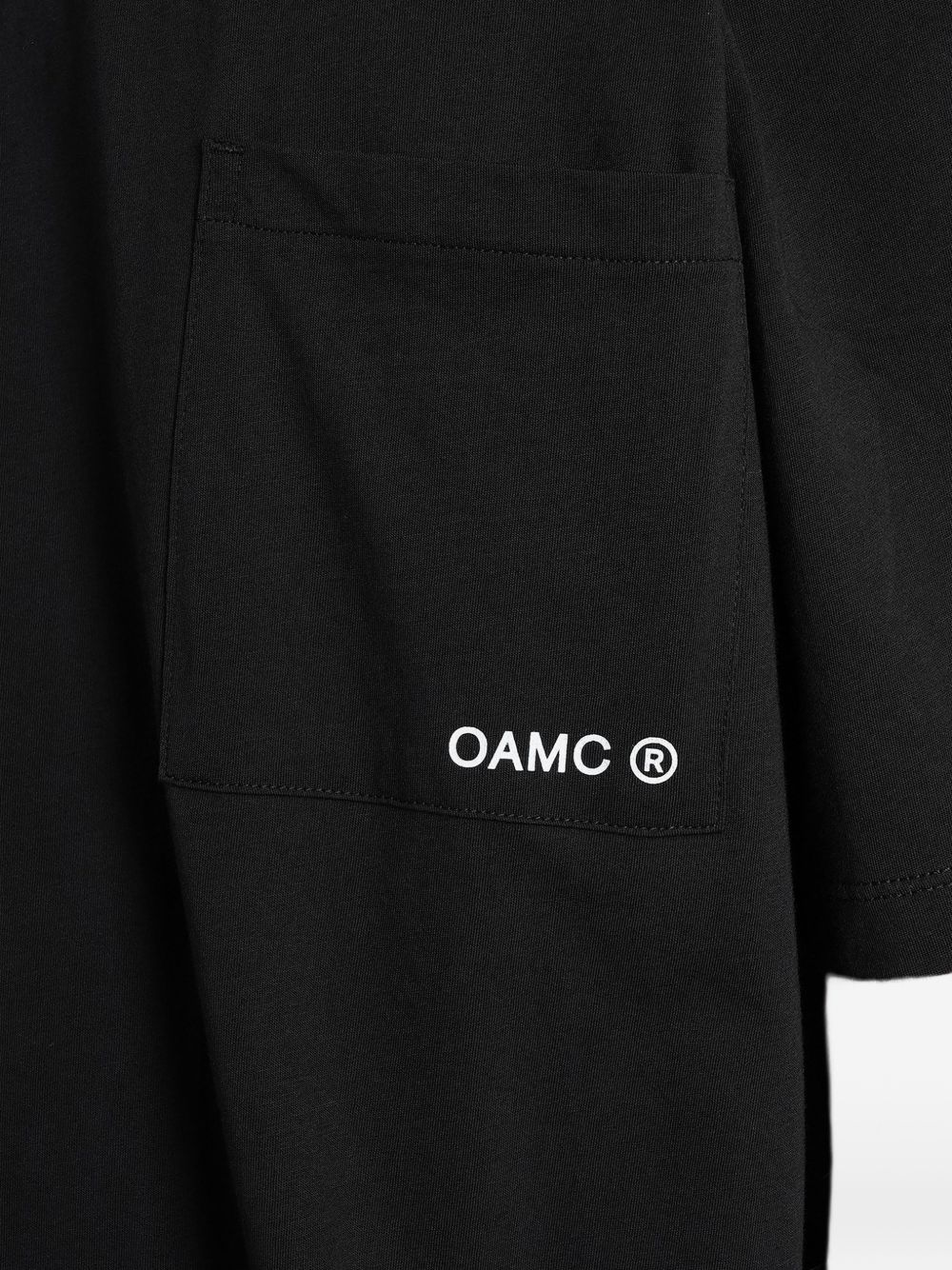 T-shirt con stampa del logo in nero Oamc peacemaker - uomo 