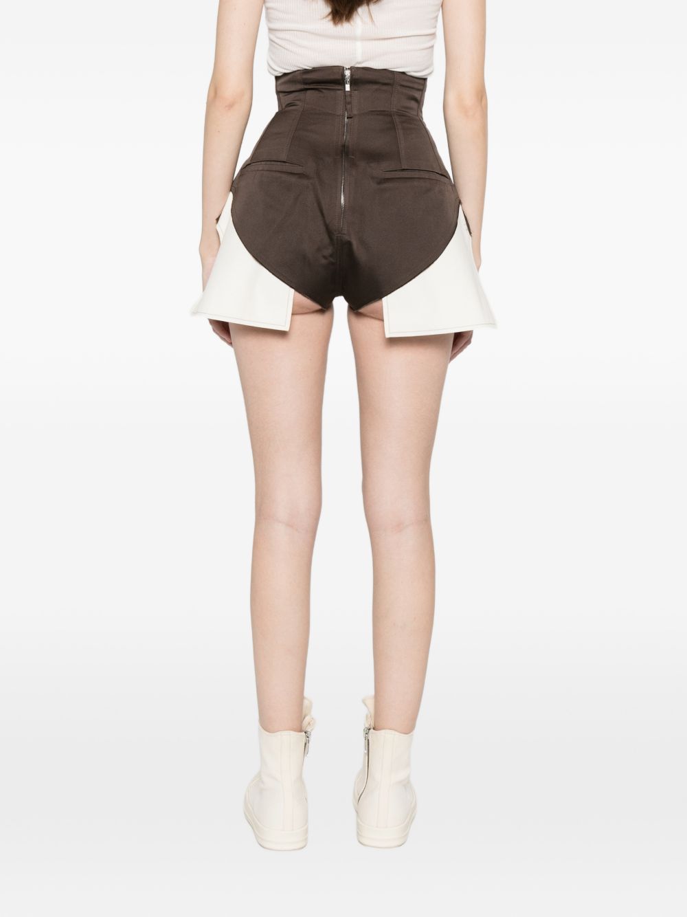 Pantaloncini con tasche e bottoni taglio dirt in marrone Rick owens - donna 