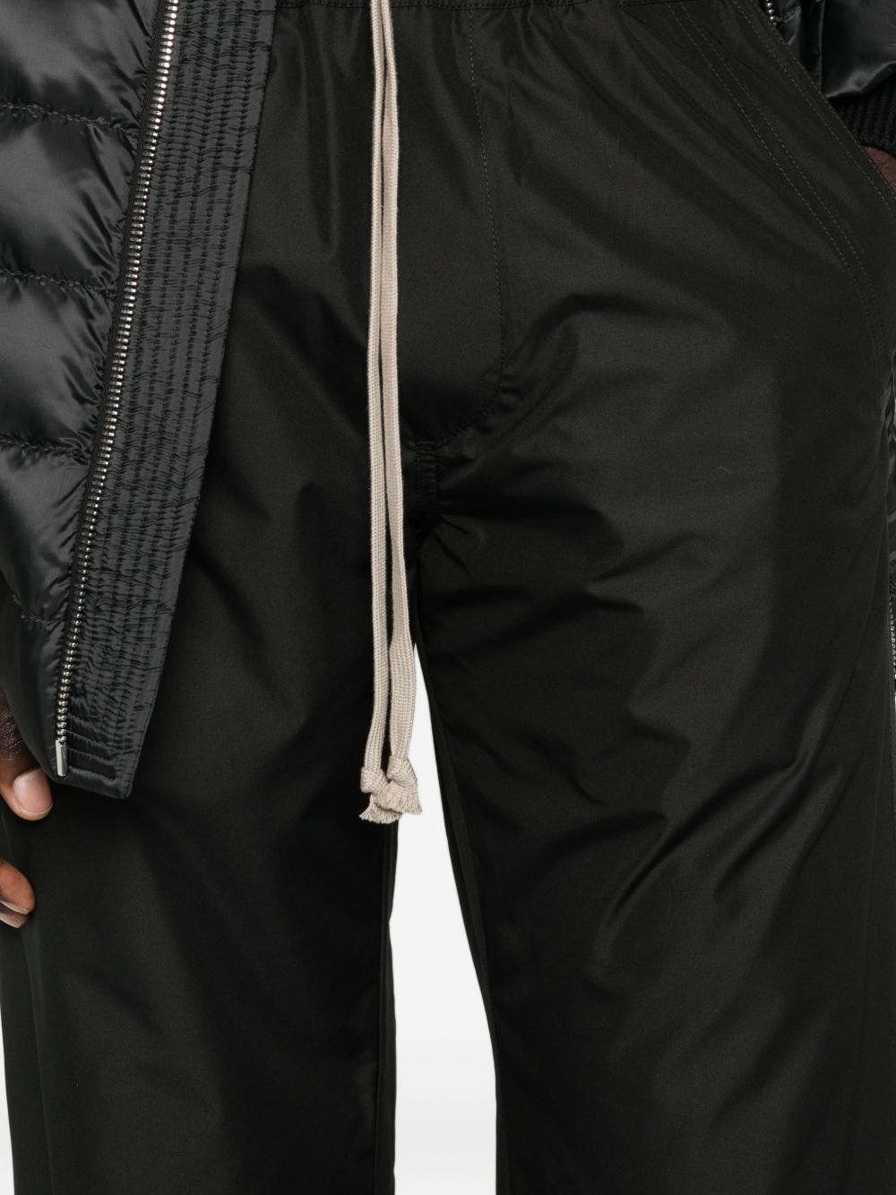 Pantaloni a gamba dritta con coulisse in nero Rick Owens x Moncler - uomo 