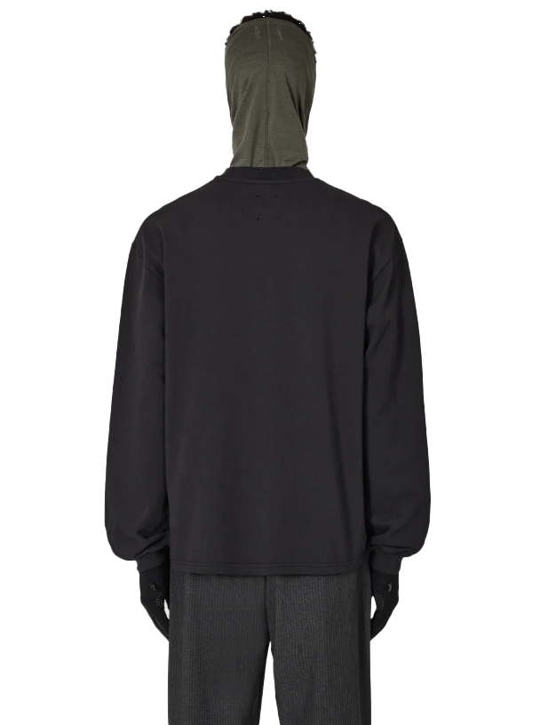 T-shirt a maniche lunghe con logo in nero 
