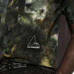 Camicia a maniche corte con stampa grafica in verde Roa x and wander - uomo 