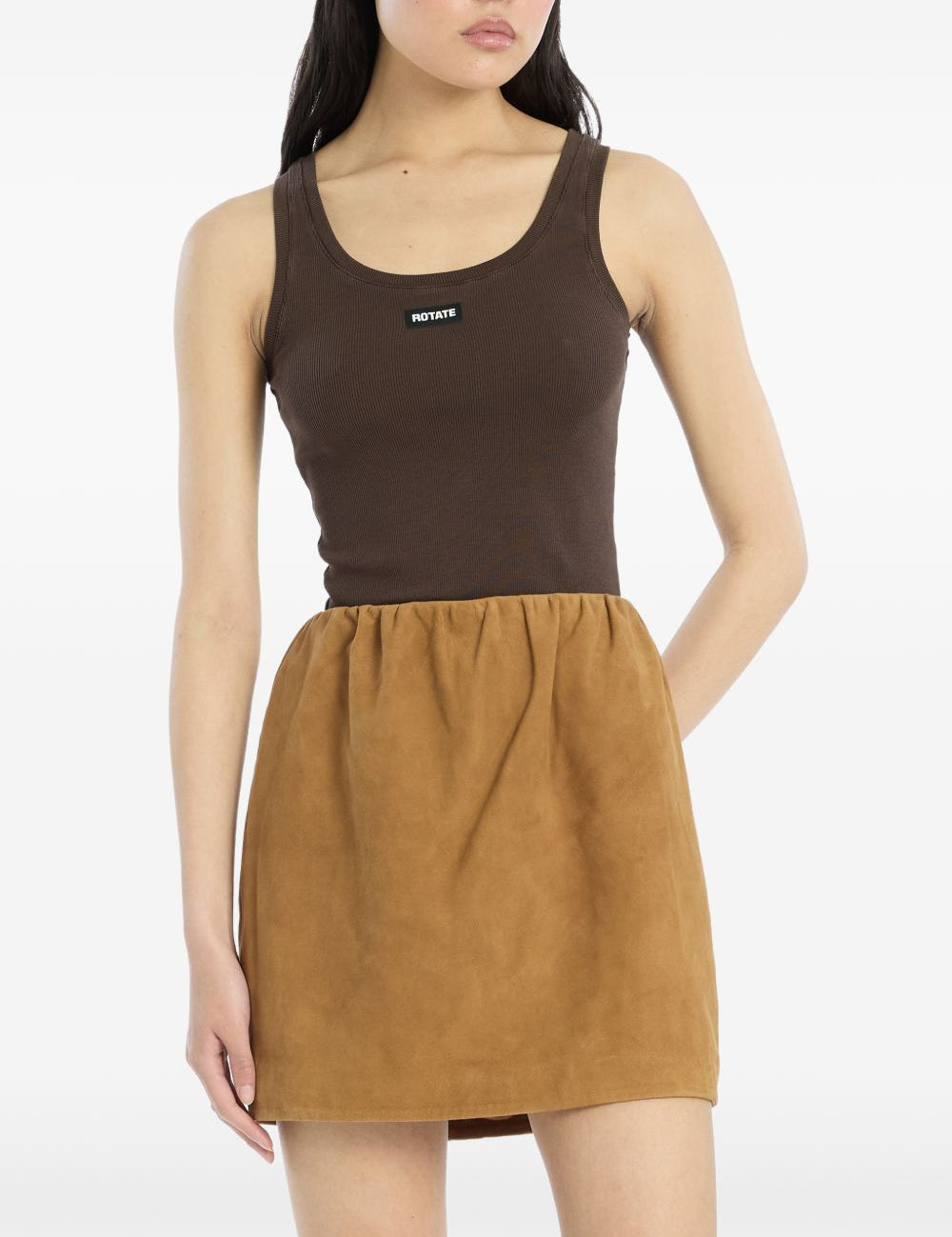 Top a coste con logo in marrone Rotate - donna 