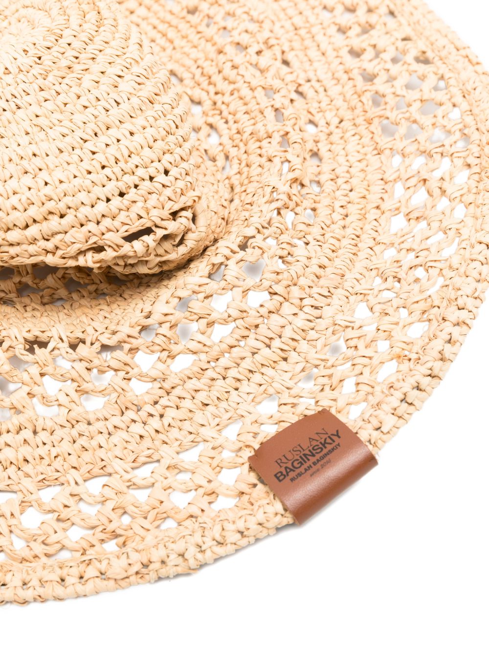 Cappello a secchiello con logo in beige Ruslan baginskiy - donna 