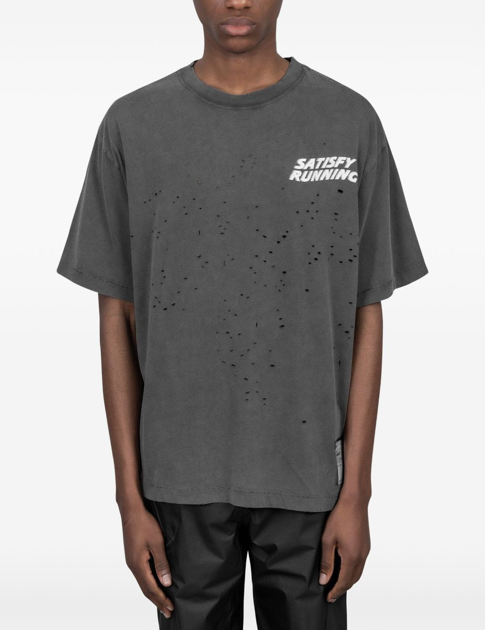 T-shirt con effetto vissuto in nero Satisfy - unisex 