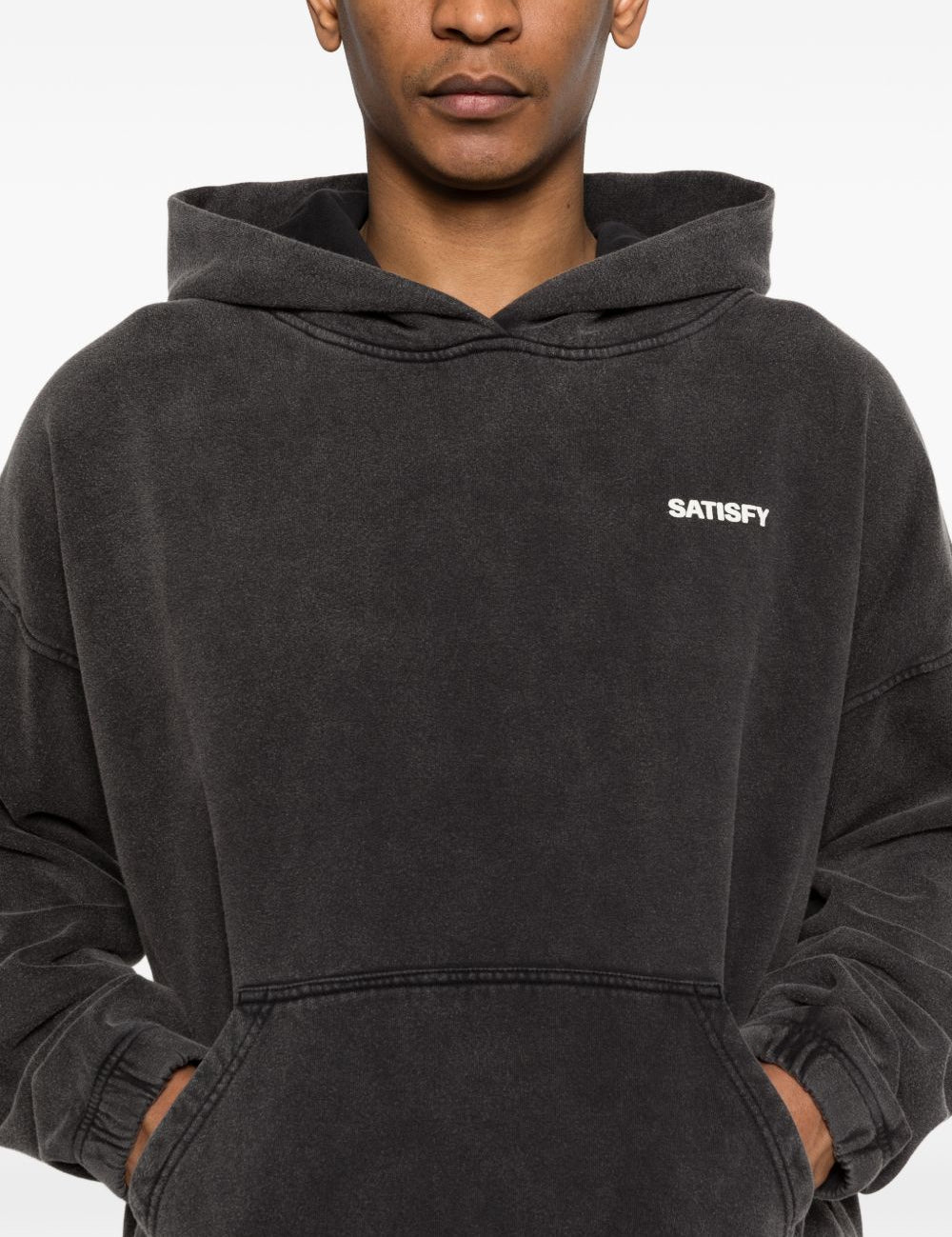 Felpa con cappuccio in nero Satisfy - unisex 