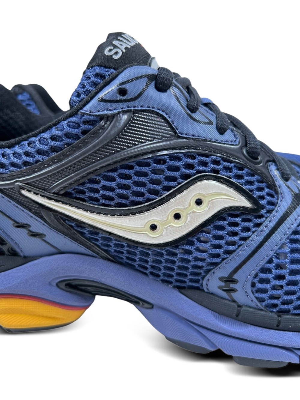 Sneakers ProGrid Triumph 4 in blu 