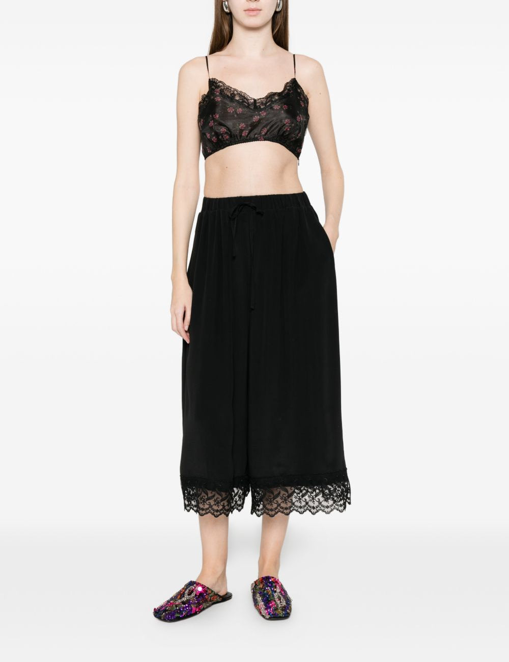 Pantaloni corti con orlo in pizzo in nero simone rocha - donna 