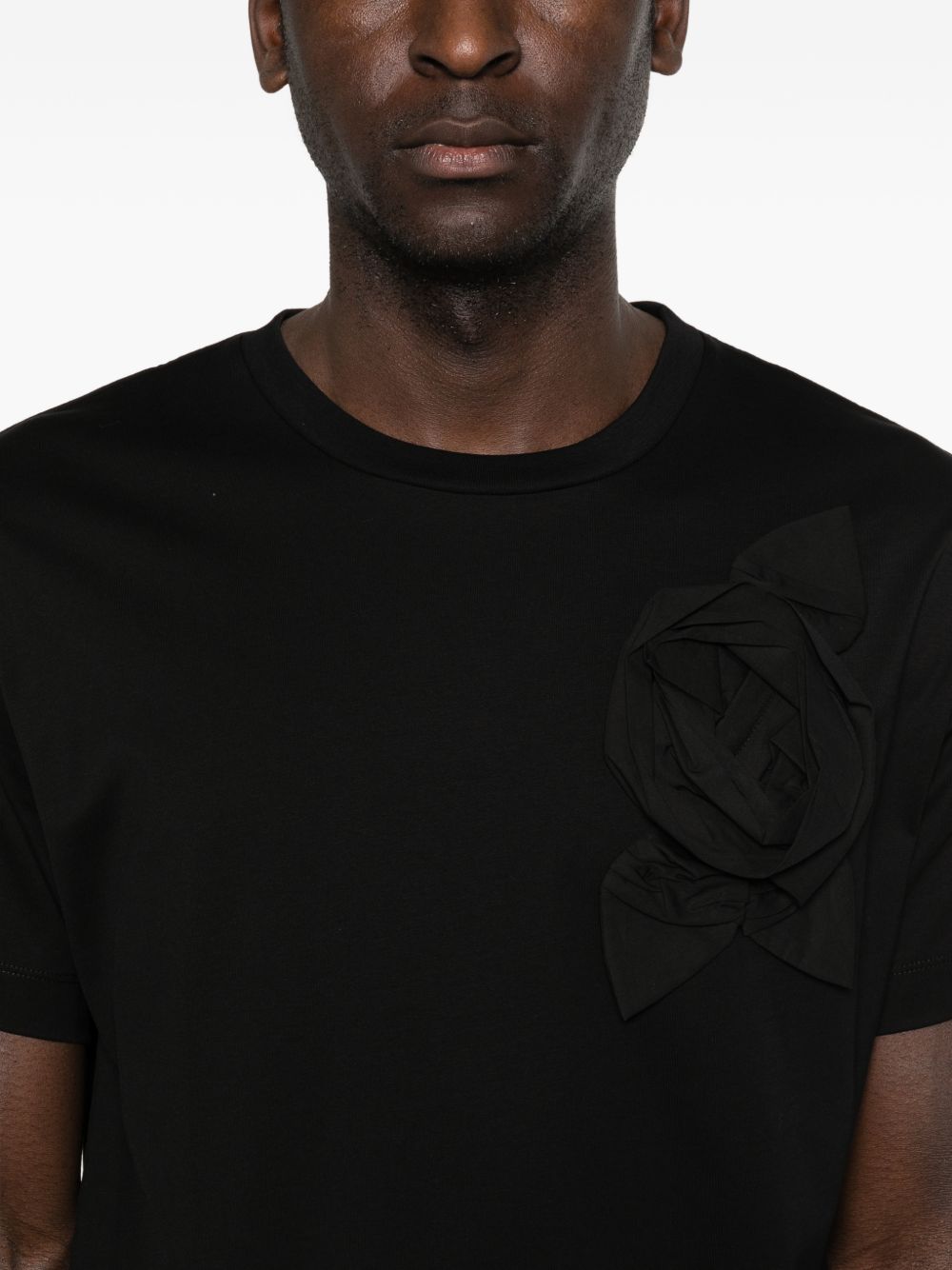 T-shirt con applicazioni di fiori in nero Simone rocha - uomo 