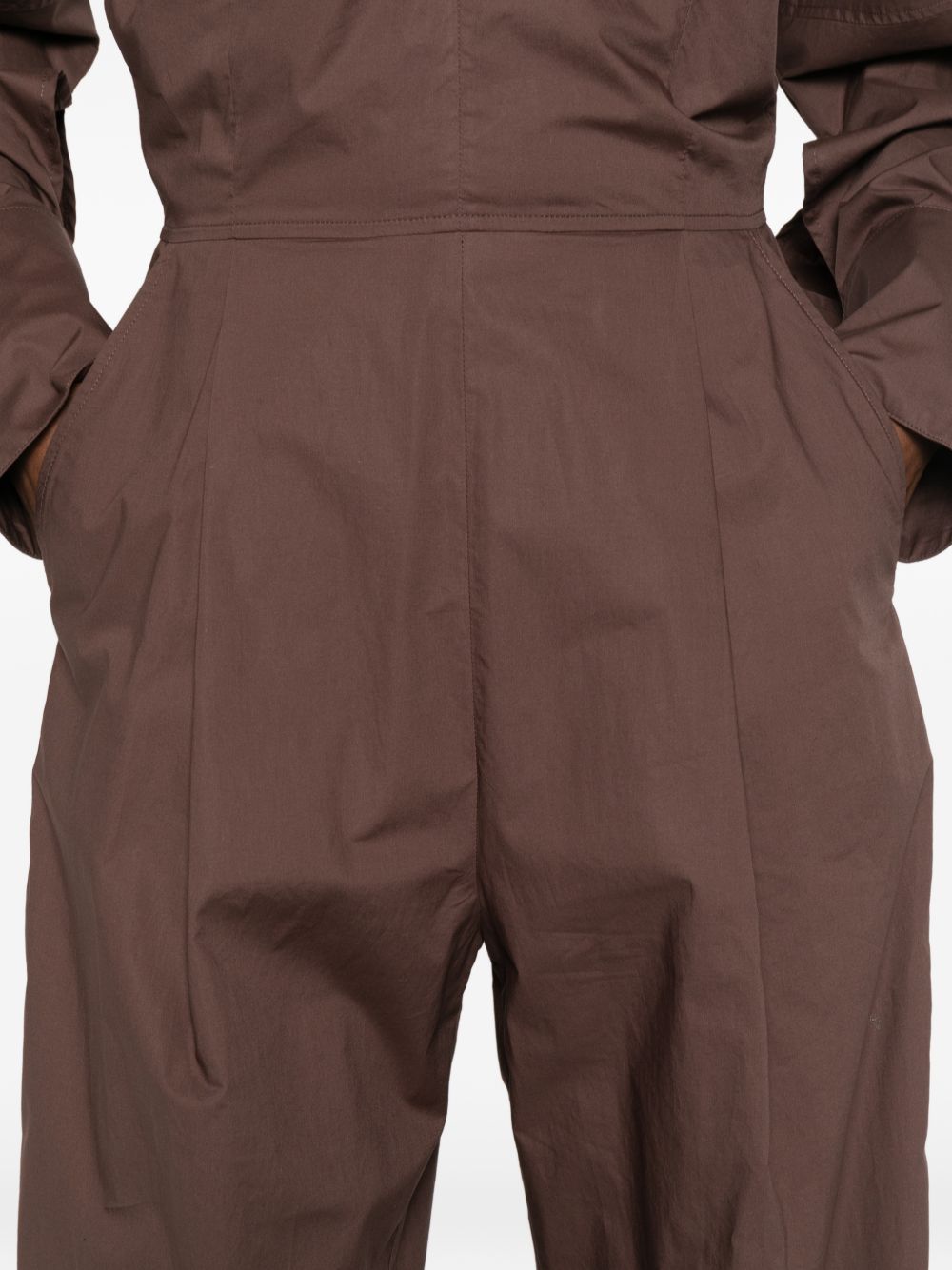Tuta intera con scollo a V in marrone The latest - donna 