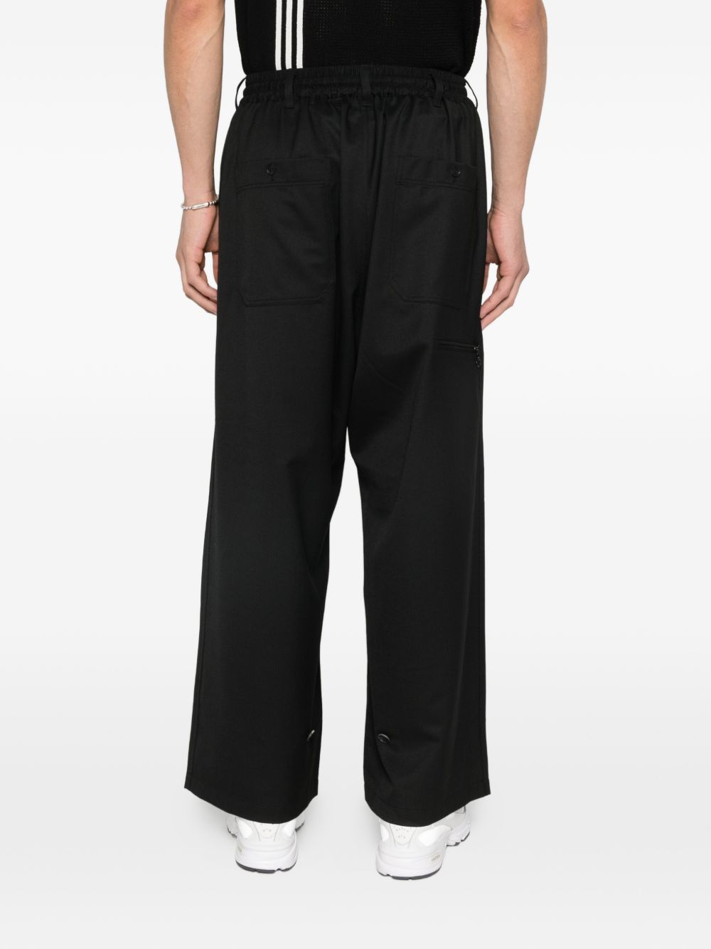 Pantaloni con coulisse in nero Y-3 - uomo 