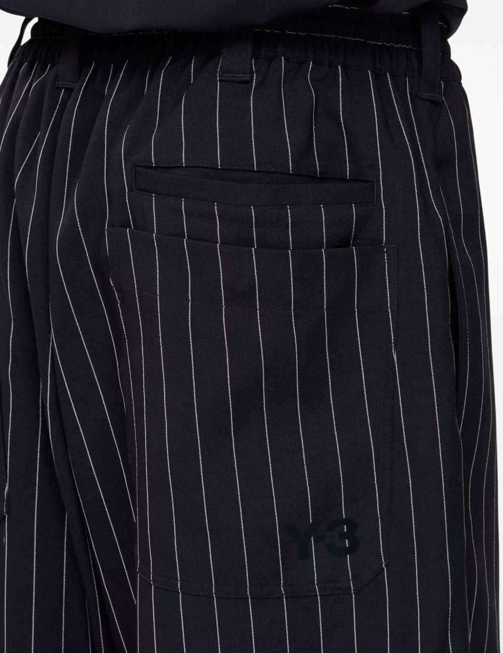 Bermuda gessati con coulisse in nero Y-3 - uomo 