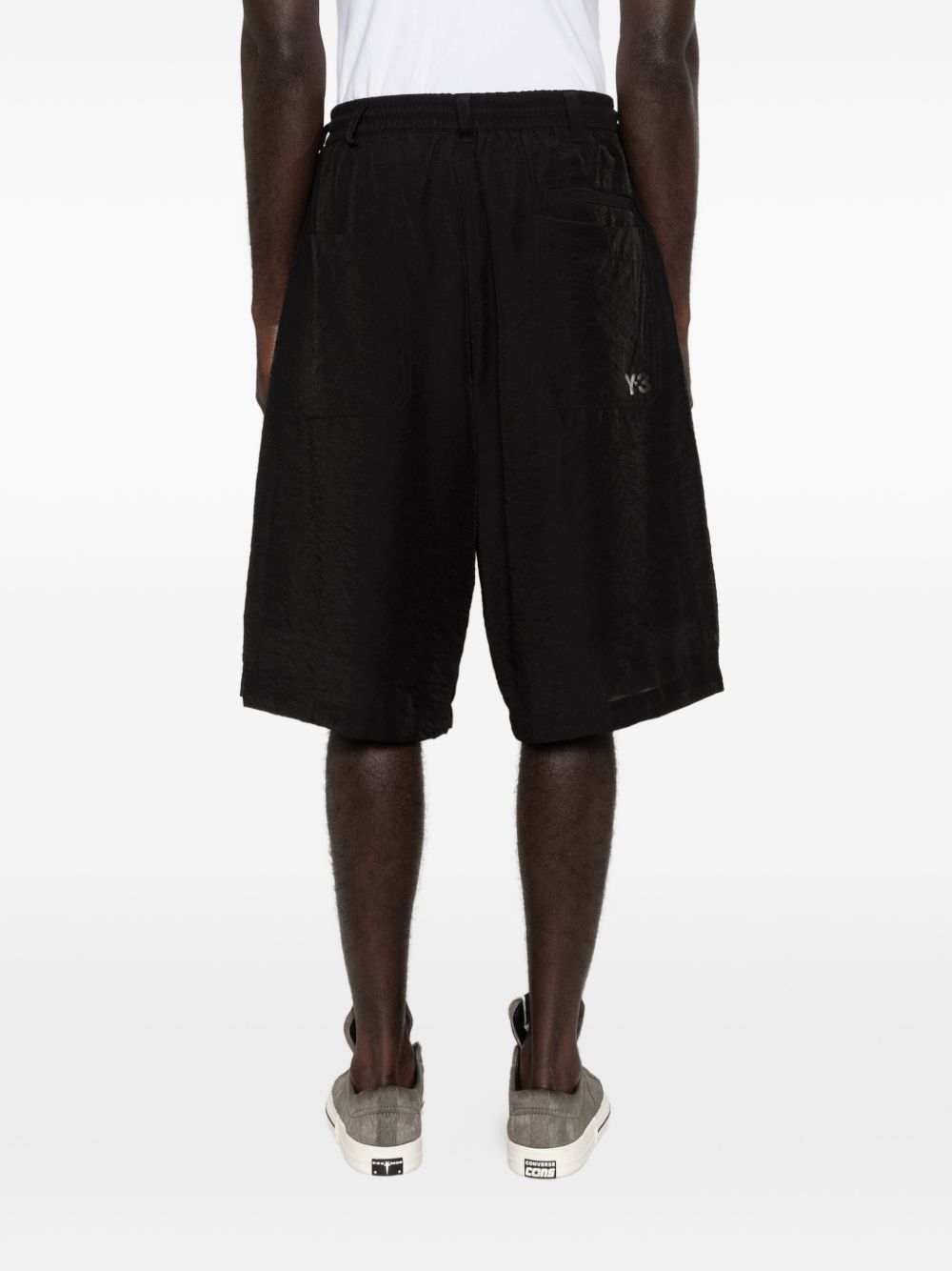 Pantaloncini con coulisse e pieghe in neroY-3 - uomo 