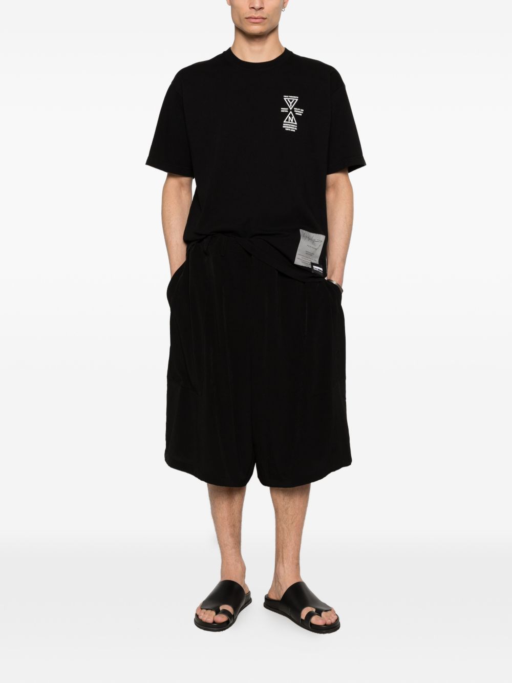Shorts con tasche in nero Yohji yamamoto - uomo 