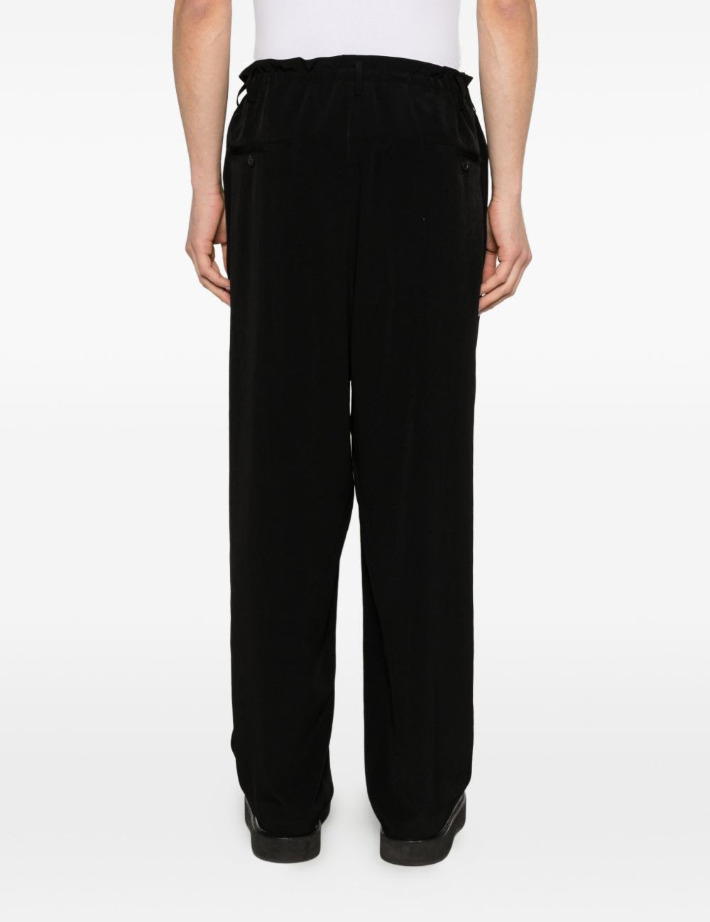 Pantaloni con pieghe frontali in nero Yohji yamamoto - uomo 