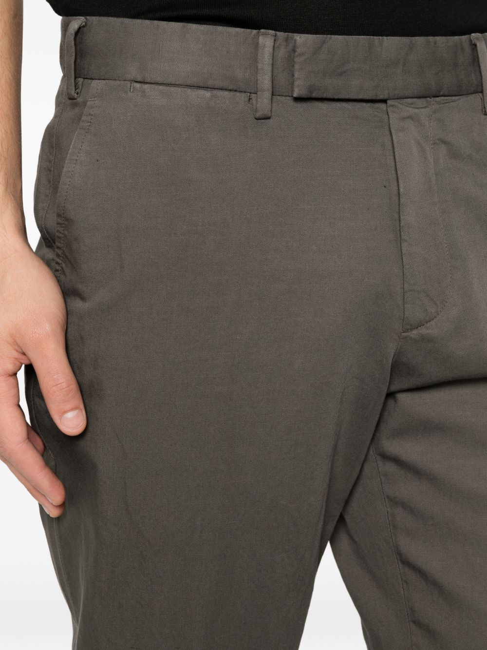 Pantaloni chino con passanti per cintura in grigio Zegna - uomo 