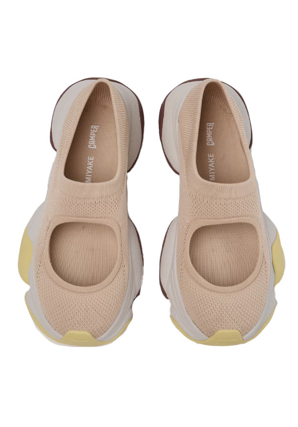 Sneakers Karst Finch in beige Camper x Issey Miyake - donna 