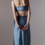 Top satinato crop con spalline in blu Temily - donna 