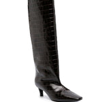Stivali goffrati con effetto coccodrillo in marrone Toteme - donna 