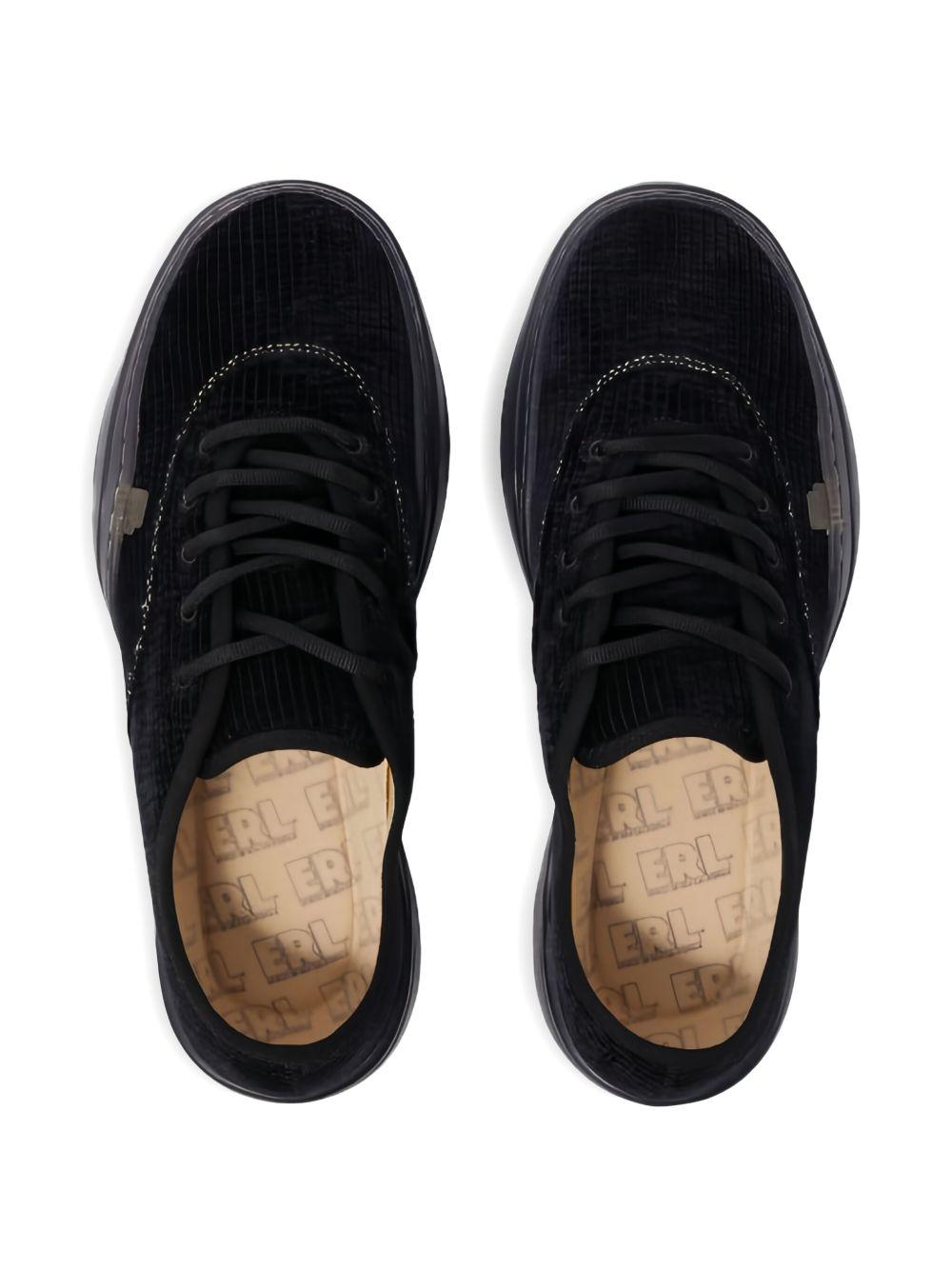 Sneakers in velluto a coste coupe in nero 