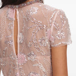 Abito midi con stampa floreale e decorazioni di paillettes in rosa 