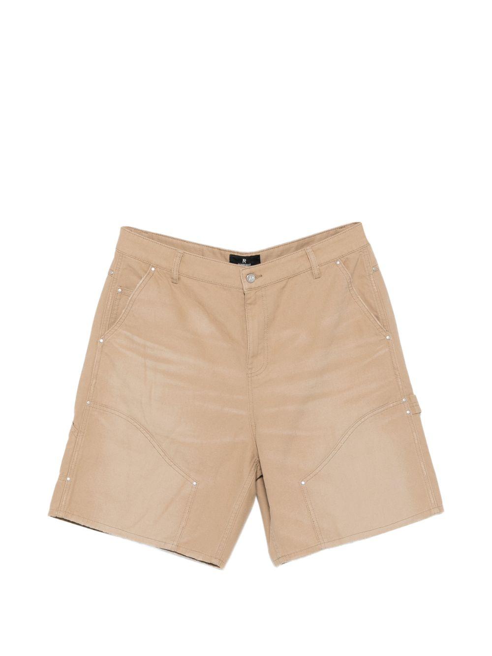 Short con design a pannelli in beige Represent - uomo 