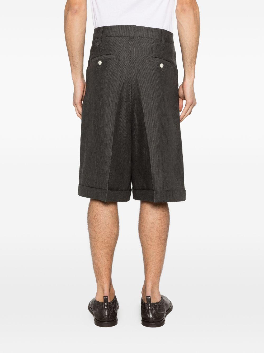 Pantaloncini Pastor con pieghe e orlo risvoltato in grigio Jacquemus - uomo 