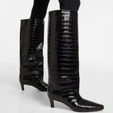 Stivali a gamba larga con effetto pelle di coccodrillo in nero Toteme - donna 