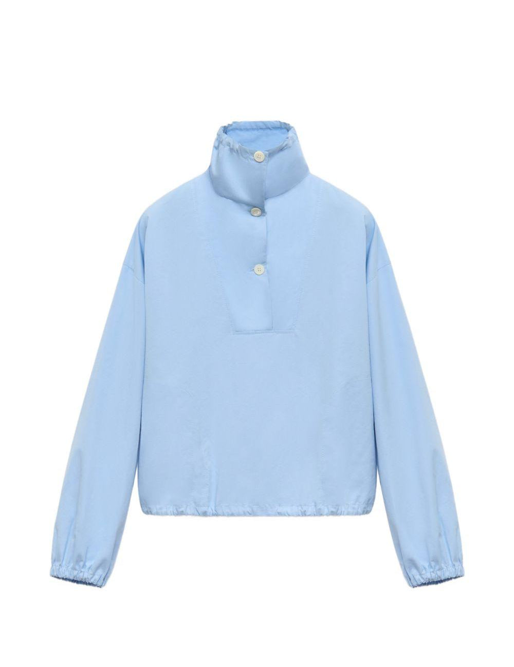 Camicia in popeline a collo alto in celeste 