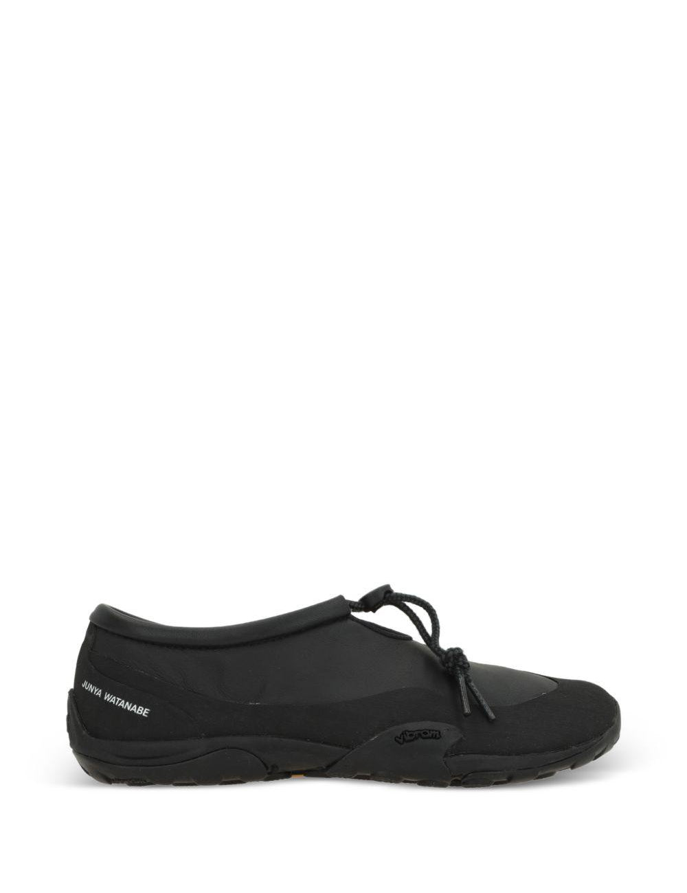 Sneakers con coulisse mt10 in nero 