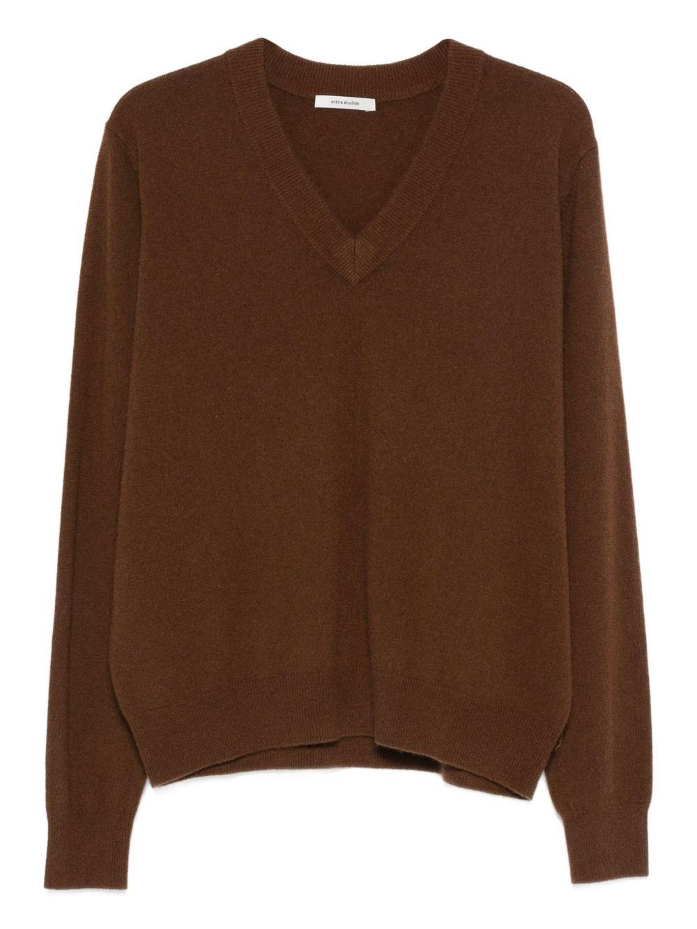 Maglione con scollo a v in marrone Entire studios - unisex 