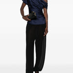 Top in raso monospalla in blu 