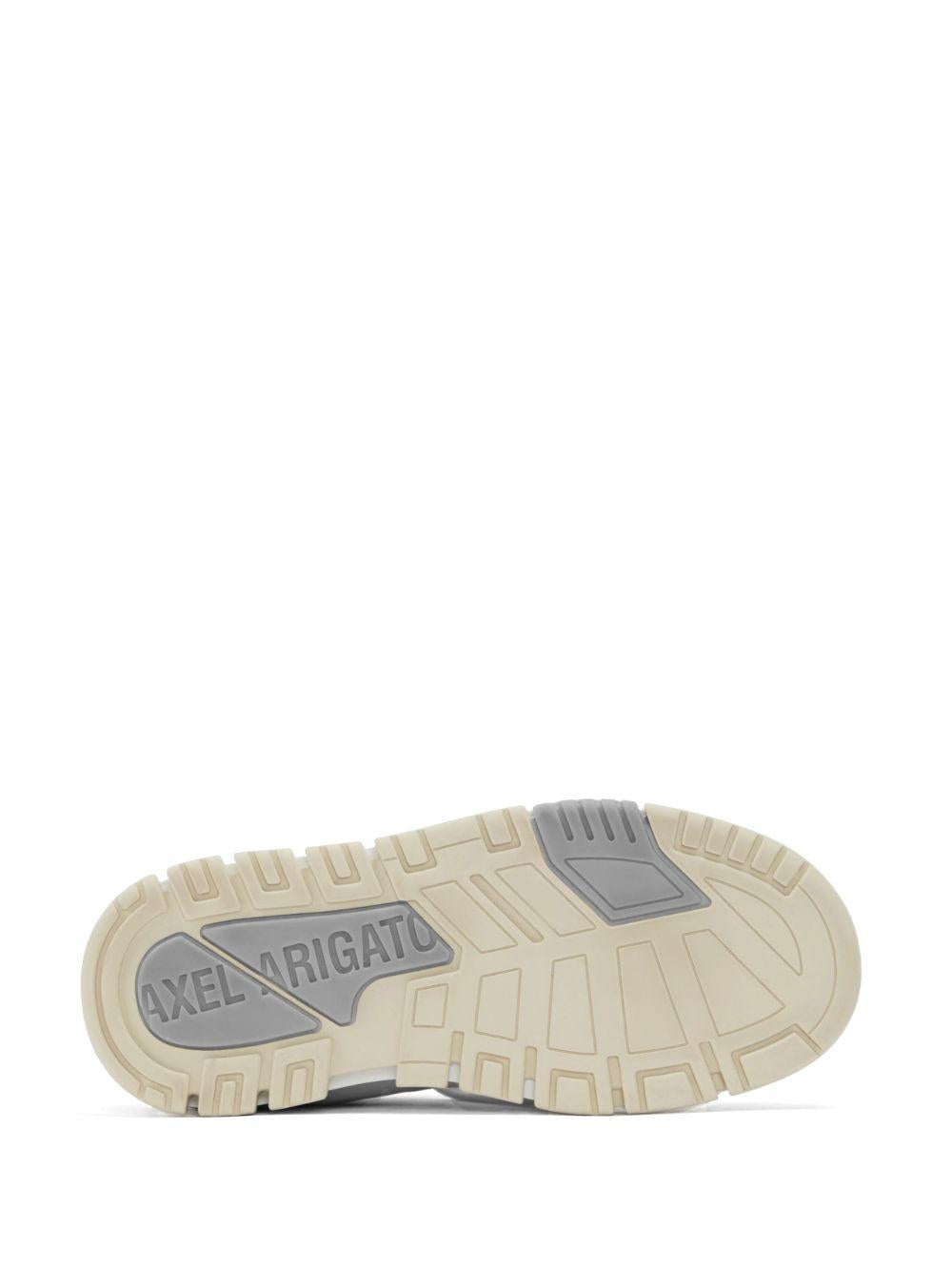 Sneakers basse area in bianco Axel arigato - uomo 