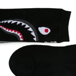 Calzini con ricamo Shark in nero 