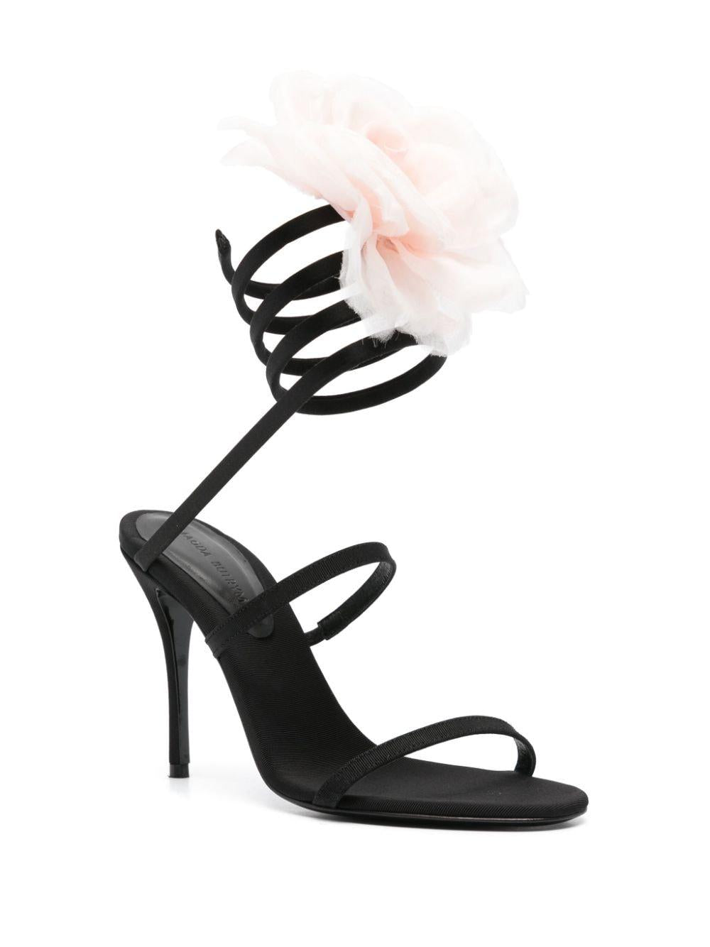 Sandali con applicazioni a fiore in nero - donna 