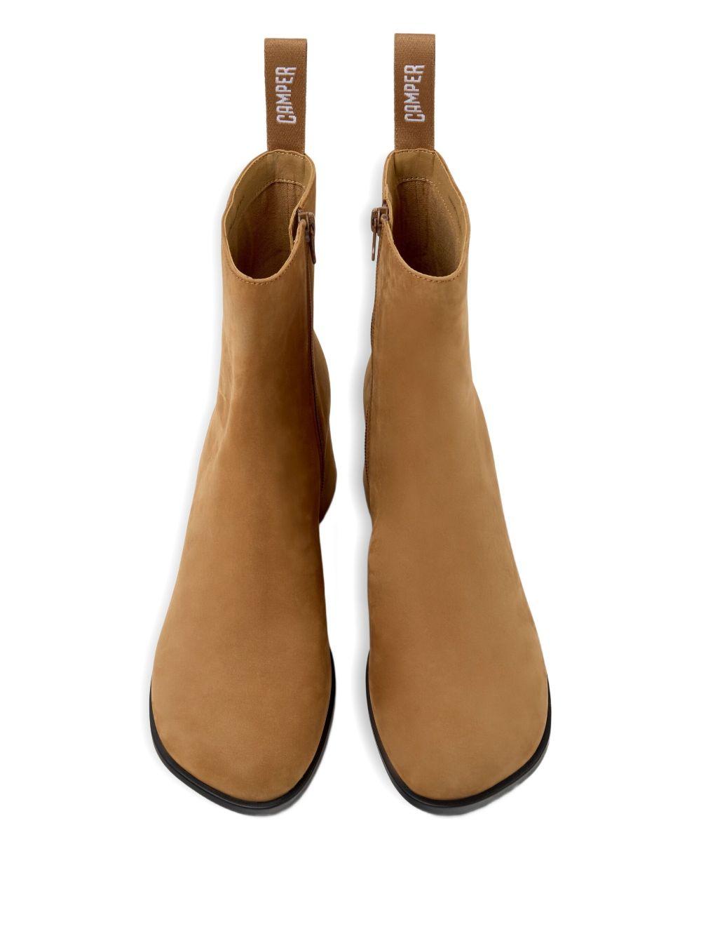 Stivaletti Kora con tacco largo in beige Camper - donna 