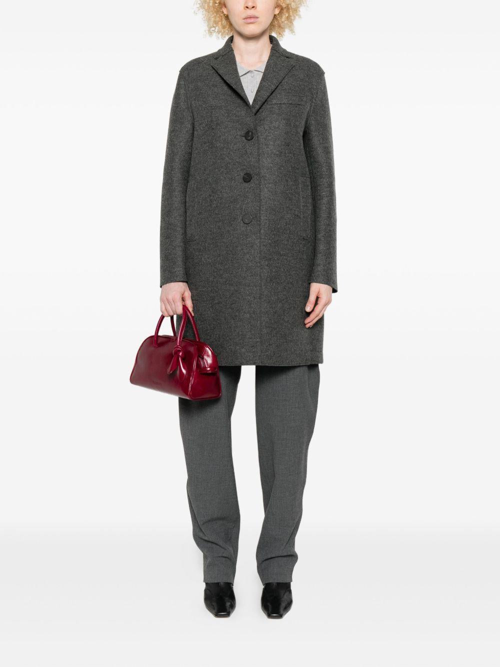Cappotto con applicazione e bottoni in grigio Harris Wharf London - donna 
