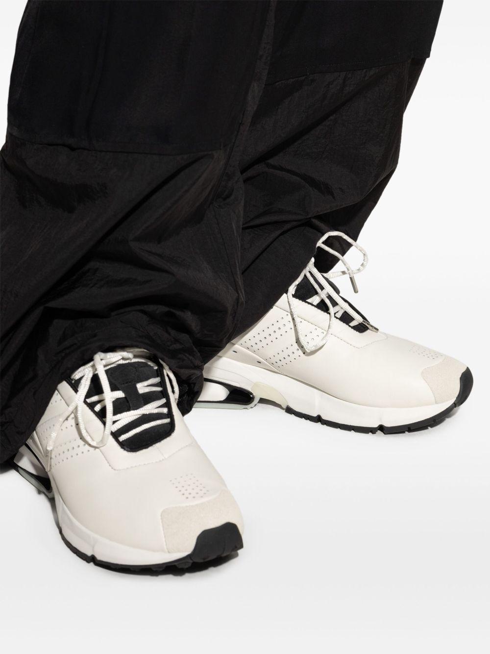Sneakers traforate in bianco Y-3 - unisex 