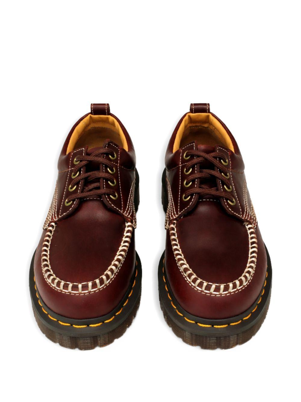Derby Lowell in pelle in marrone Dr. Martens - uomo 