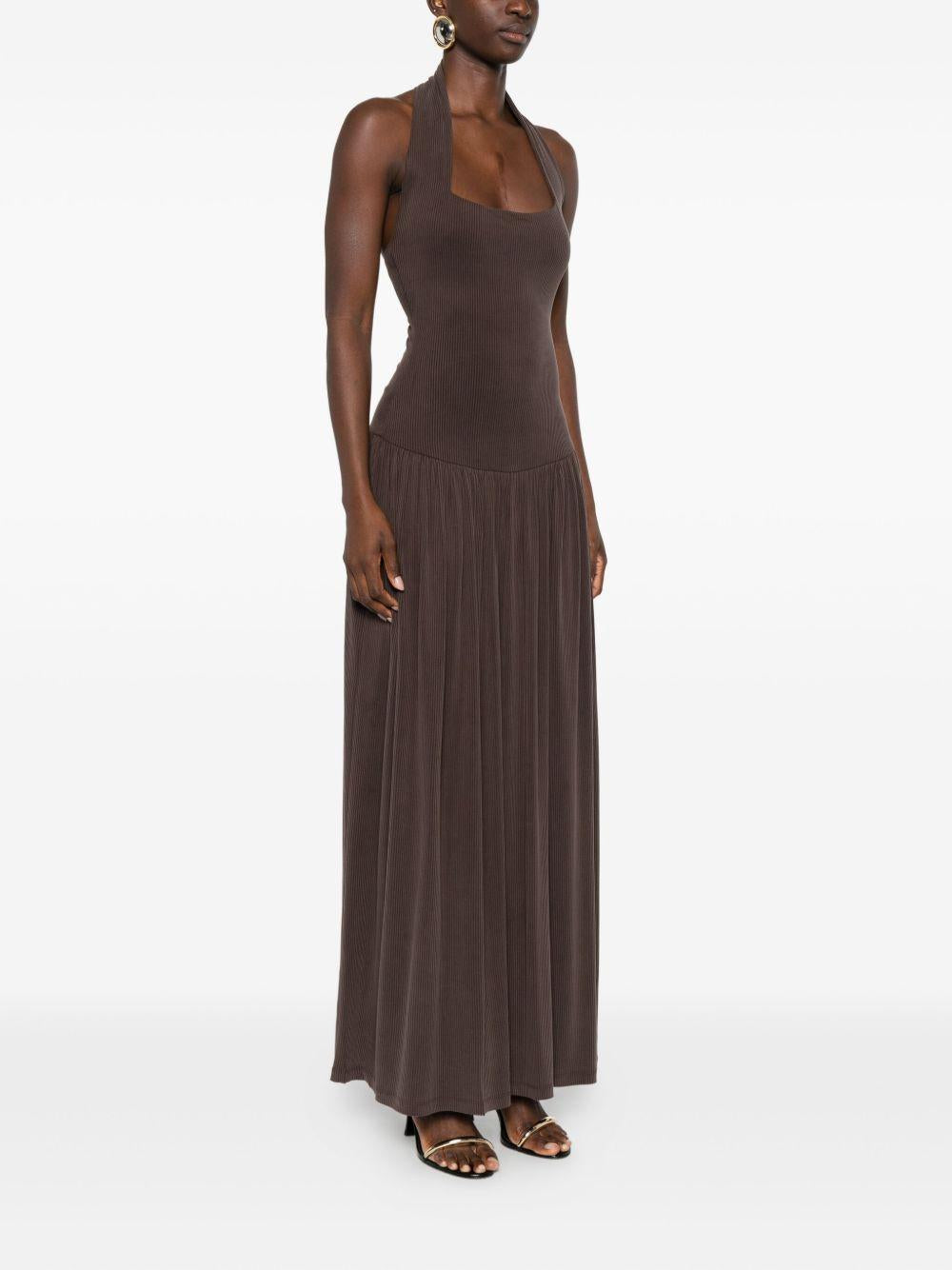 Abito lungo con scollo halter in marrone Aya Muse - donna 